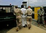 Barack Obama lovede under valgkampen, at Guantanamo-lejren skal lukkes. 