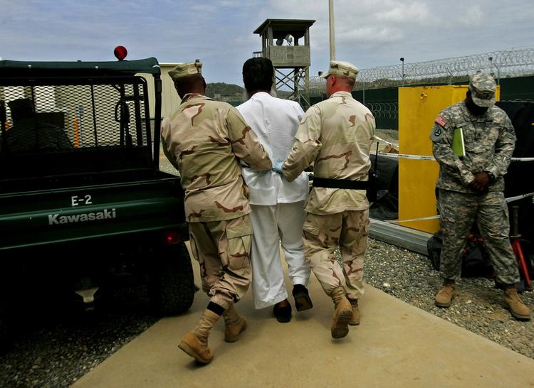 Barack Obama lovede under valgkampen, at Guantanamo-lejren skal lukkes. 