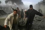 Det israelske angreb på Gaza-striben menes at have kostet omkring 200 mennesker livet. 