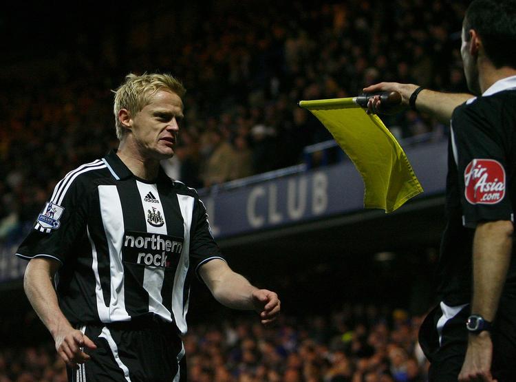 Premier League-klubben Newcastle har været til salg siden efteråret. Nu har ejeren opgivet at sælge. Fotoet viser klubbens spiller Damien Duff. 
