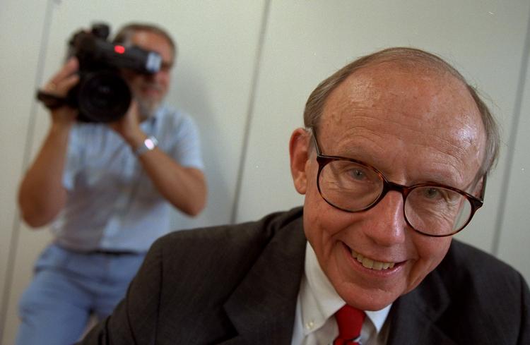 Samuel  P.  Huntington er død, 81 år gammel (billede fra 1997). 