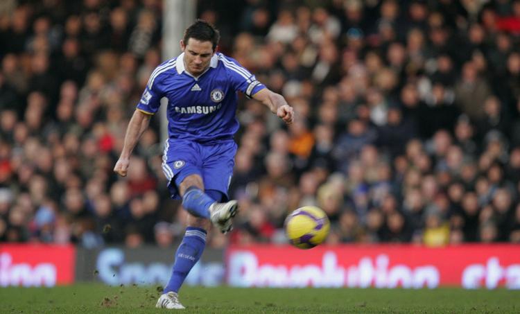 Frank Lampard scorede begge Chelseas mål, det andet direkte på frispark. 