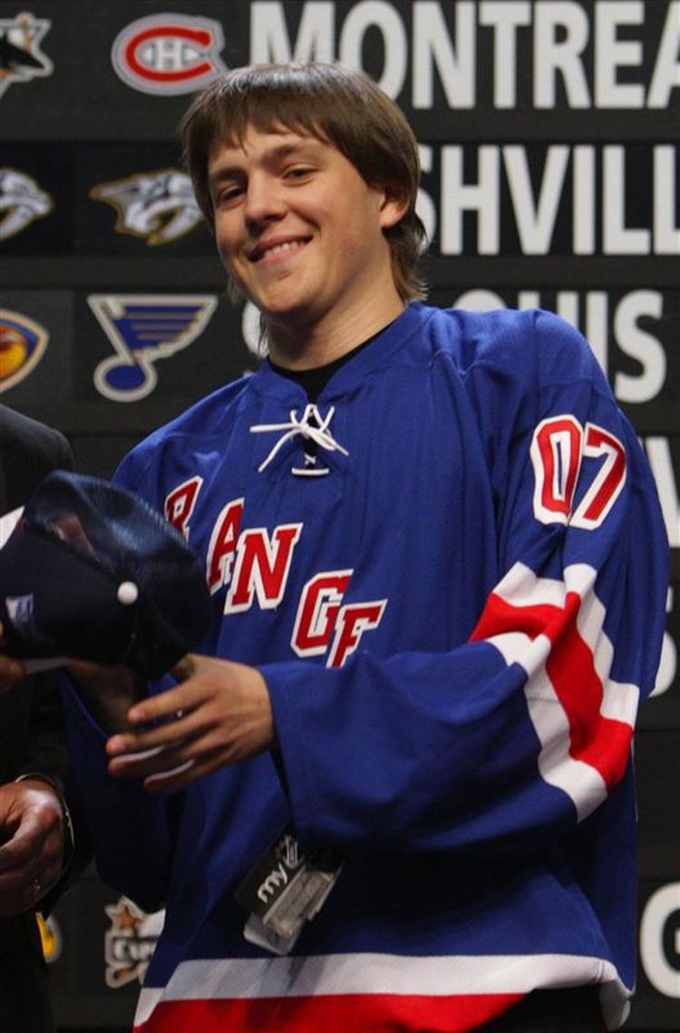Kort tid inden sin død havde Alexei Cherepanov indgået en millionaftale med den amerikanske klub New York Rangers. 