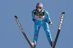 Den tyske skihopper Martin Schmitt foreviget ved en konkurrence i weekenden. Schmitt er ikke med i filmen 'The Great Ecstasy of the Woodcarver Steiner'. 