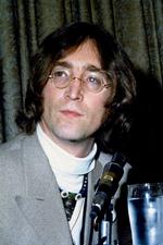 Imagine. For første gang nogensinde optræder John Lennon i en tv-reklame.  Yoko Ono har givet tilladelse til, at One Laptop Per Child bruger eks-Beatlen. 