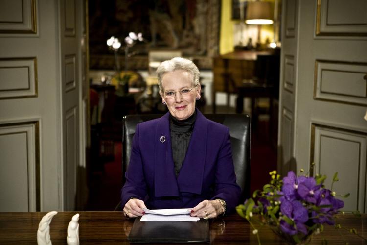 Dronning Margrethe under den tv-transmitterede nytårstale. 