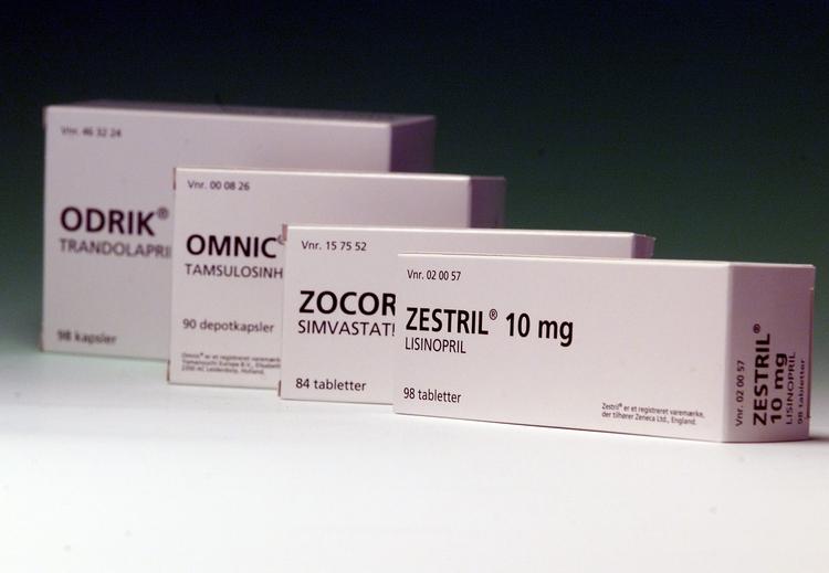 Medicin mod henholdsvis forhøjet blodtryk, for meget kolesterol i blodet og mod problemer med vandladningen. Arkivfoto. 
