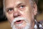 Gert Petersen, alias The Great Helmsman, the former leader of the Socialist People's Party has died at the age of 81. 