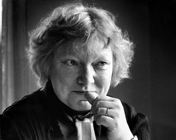 Inger Christensen fotograferet af Erik Petersen i 1986. 