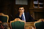 Diskussionerne om formandsposten har stået på et stykke tid, og Anders Samuelsen havde gjort Naser Khader klart, at han ville have en afgørelse lige efter nytår. 
