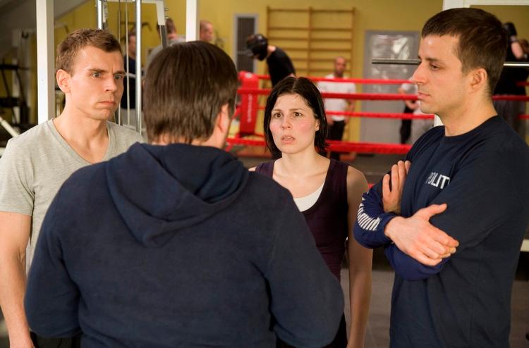 Lille Kurt (Rasmus Bjerg) måtte  afbryde Rasmus (Søren Vejby), Jasmina (Cecilie Stenspil) og Jonas (André Babikian) i slutningen af deres træningsforløb, fordi han havde en særlig opgave til dem. 