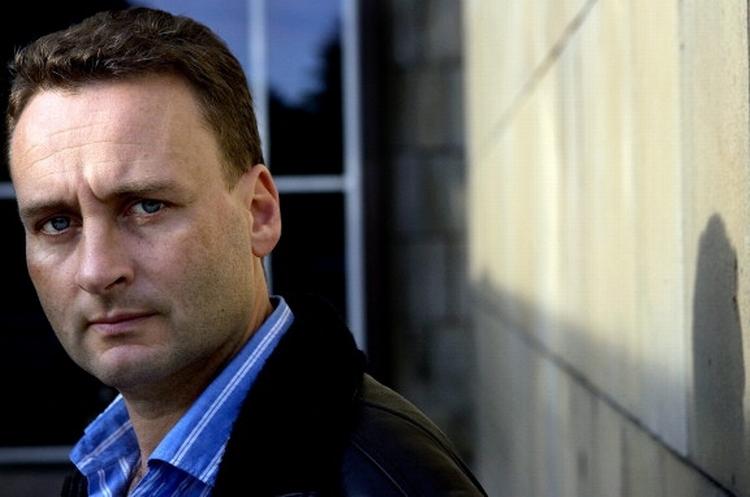 »hun er en af de digtere, som alle på tværs af generationer har forholdt sig til«, siger Thomas Boberg. 