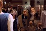 Bankerne forventes at sænke renten på udlån, så nu kan forbrugerne igen shoppe for lånte penge. 