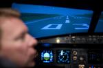 Hvis piloter arbejder over 13 timer ad gangen, bliver risikoen for ulykker mere end femdoblet, viser EU-rapporten. 