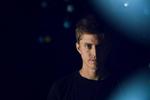 Rumpistol er 30-årige Jesper Berents Christiansens enmandsband. På sit nyeste album har han  ladet rumpistolen med intensitet og  elektroniske kompositioner, der med  forbløffende variation folder det ene  musikalske landskab efter det andet ud. Foto: Rump Recordings 