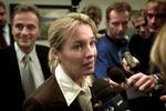 Spørgsmålet om støtte til politiske partier har fået debatten på politiken.dk til at gløde. På billedet den konservative Lene Espersen, som tidligere har afvist, at der er en sammenhæng mellem partiets politik og støtten fra erhvervslivet (arkivfoto). 