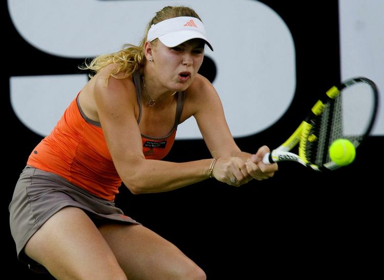 På det olympiske tennisanlæg i Sydney vandt Caroline Wozniacki 6-1, 6-2 over slovakken Dominika Cibulkova. Arkivfoto. 