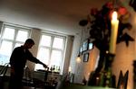 Magistræde 16 er atter et spisested og vinbar. Pizzaerne er i den mindste napolitane-størrelse i italiensk tradition tilført inspiration fra den danske baghave. 