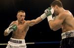 Mikkel Kessler sætter et stød ind på Markus Beyer i kampen, som danskeren vandt på knock-out. Arkivfoto. 