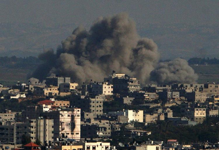 Ifølge det israelske militær blev Amir Mansi dræbt, da han var i færd med at affyre en raket mod Israel. 