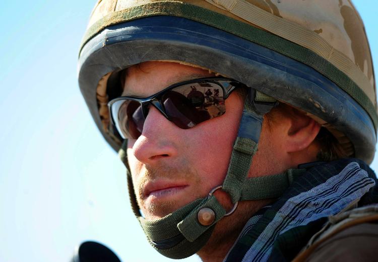 Prins Harry var i 2008 indsat som soldat i Helmandprovinsen. Men soldater-jargonen giver ham nu problemer. Arkivfoto 