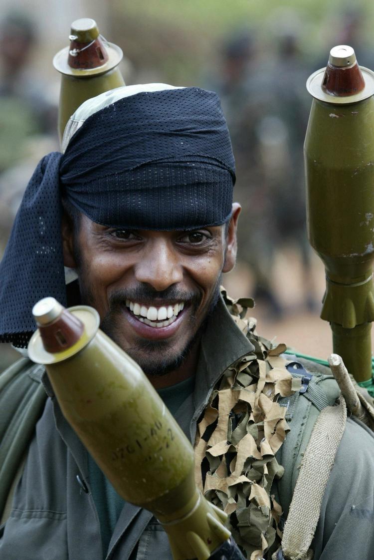 En srilankansk regeringssoldat fotograferet under de seneste dages kampe. 
