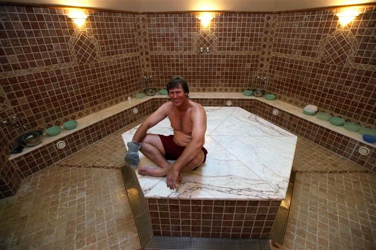 En tyrkisk badstue er på vej til byen og du kan give dit bud på, hvad den skal hedde. Her ses en hammam i Holbæk. 