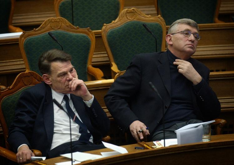 Fætre og sidekammerater i Folketinget Jesper Langballe og Søren Krarup begge (DF). 