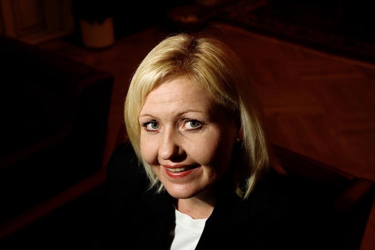 Carina Christensen var direktør for møbelfirmaet Rugballe, før hun begyndte sin ministerkarriere. (Arkivfoto) 