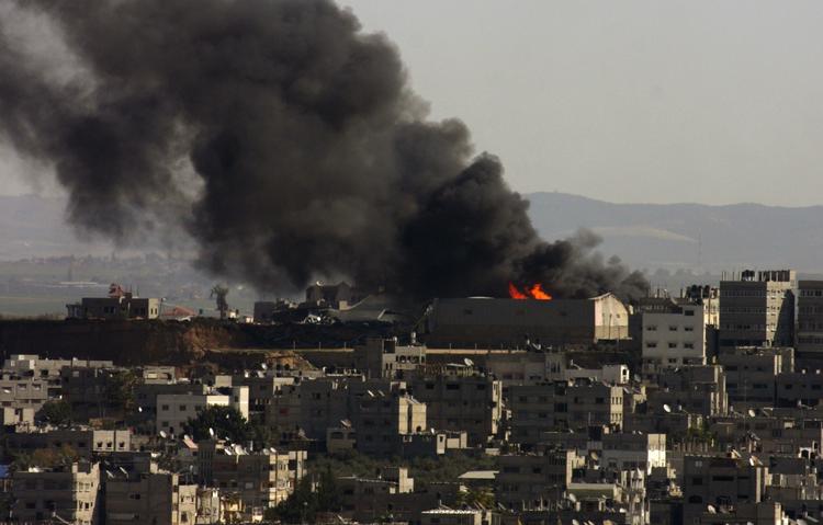 Gaza brænder på 20. dag. 