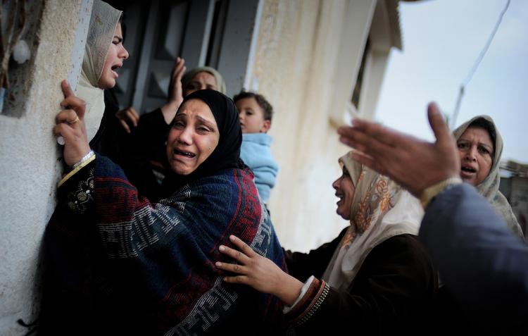 Sorgen og  rædslen i Gaza er stor. Ifølge palæstinensiske sundhedsarbejdere er mindst 1.140 palæstinensere dræbt i løbet af den godt tre uger lange krig. Formentlig halvdelen er civile. 