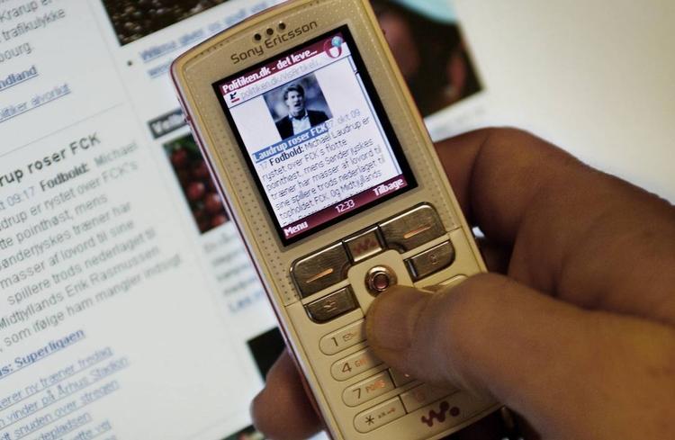 Forbrugerne har svært ved at bruge mobiltelefonens smarte features. 