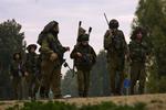 Israelske soldater på patrulje langs grænsen til Gaza. 