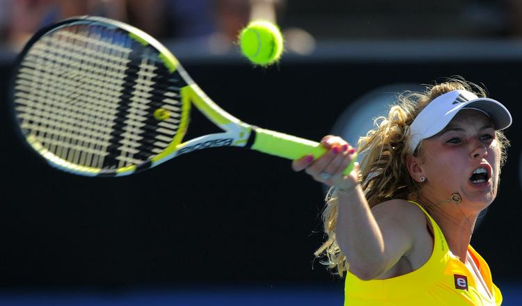 Caroline Wozniacki vandt sin kamp mod spanieren Virginia Ruano efter 84 minutters spil. 