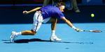 Roger Federer gik videre efter en let kamp mod en russisk kvalifikationsspiller, og kan nu se frem til en storkamp mod Marat Safin. 