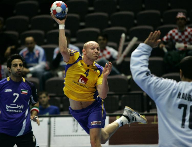 Sveriges Henrik Lundström scorede tre gange mod Kuwait i havnebyen Split. 