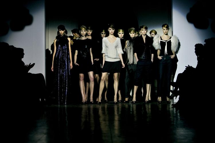 Glam og glimmer prægede efterårets modeshows. Trendforskerne forventer mere inderlighed og bæredygtighed de kommende sæsoner. 