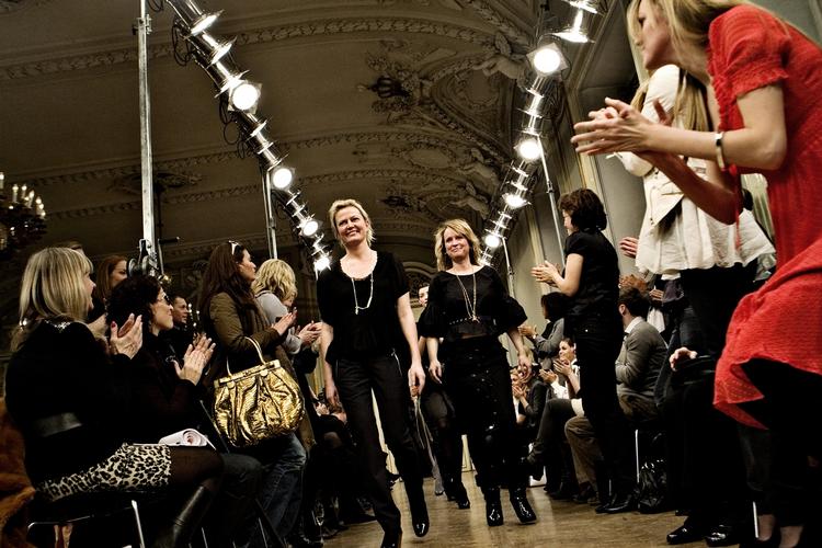 Kvinderne bag Baum und Pferdgarten fejres på modeugen i 2007. I år holder flere designere lav profil i modeugen. 