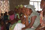 En kirke i Kono-distriktet i Sierra Leone har valgt at tage kampen op mod kvindelig omskæring. Flere medlemmer af menigheden er forsøgt bortført, så de kunne blive tvangs-omskåret. Foto: Mogens Damgaard/Red Barnet 