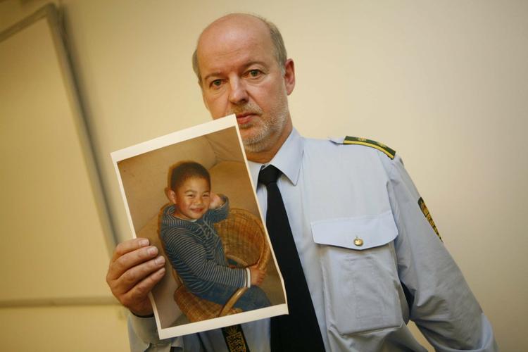 En større politiaktion førte meget hurtigt til fundet af lille Oliver i april sidste år. 