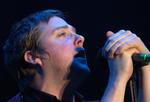 Forsanger Ricky Wilson mener, at Kaiser Chiefs er større end Oasis. 