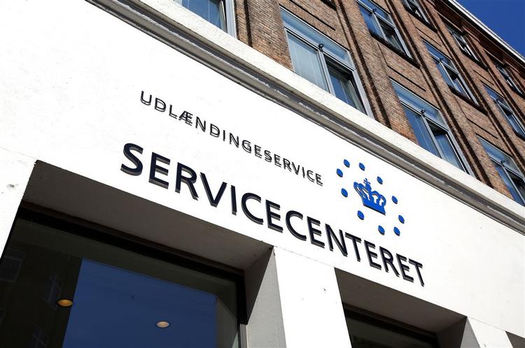 Sagen om mulig fup i Udlændingeservice begyndte i 2005. To år senere blev der rejst tiltalte mod den mand og kvinde, som nu er blevet frikendt. 