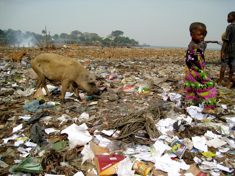 Pengene fra indsamlingen vil blandt andet gå til projekter i Sierra Leone, der er verdens fattigste land. 