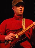 Simon Krebs første jazzalbum er fremme i skoene hvad angår moderne, internationalt orienteret jazz. 
