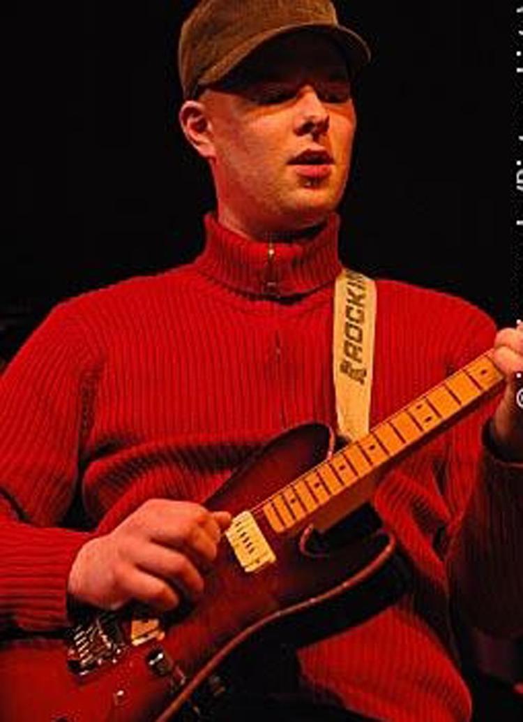 Simon Krebs første jazzalbum er fremme i skoene hvad angår moderne, internationalt orienteret jazz. 