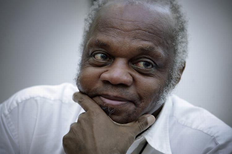 Amerikanske Henry Grimes er ude med nyt album for dem, der værdsætter kompromisløst talent i krævende, lange og ubrudte optagelser. Her til Copenhagen Jazz Festival i 2006. 