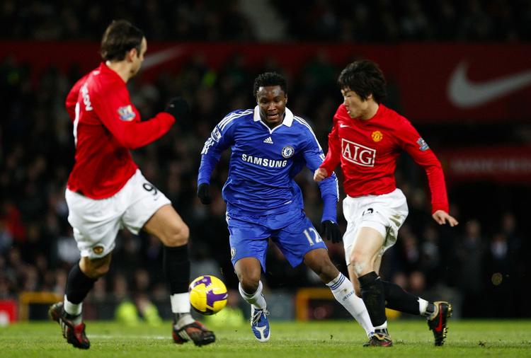Chelseas John Obi Mikel ses her under kampen mod Manchester United, som Chelsea tabte 3-0. Arkivfoto. 