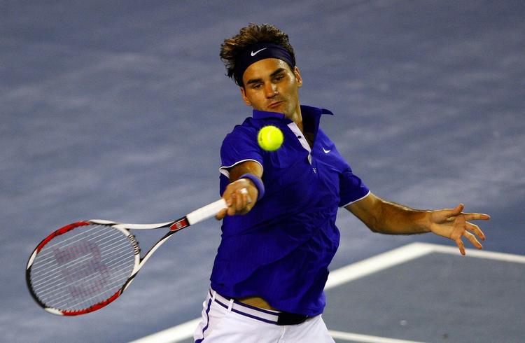 Pete Sampras vandt 14 grandslam-titler i karrieren. Federer har 13 sejre i Australian Open, US Open, French Open og Wimbledon,  og har nu mulighed for at spille sig i endnu en finale. 