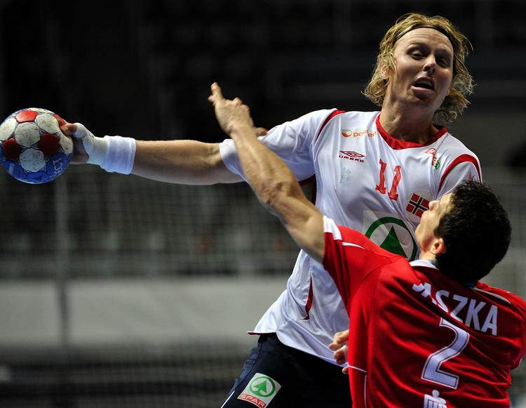 Erlend Mamelund scorede det sidste norske mål til 30-28, men i de sidste 80 sekunder scorede Polen tre gange. 