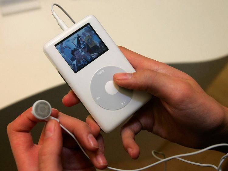 Fremover kan musik købt hos iTunes bruges på andre mp3-afspillere også. 